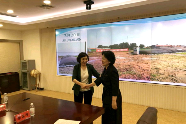 納米膜好氧發(fā)酵堆肥技術(shù)研討會(huì)在山東青島成功舉行 納米膜好氧發(fā)酵堆肥技術(shù)研討會(huì)在山東青島成功舉行